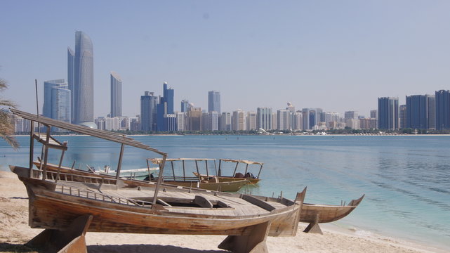 Skyline mit Dhow