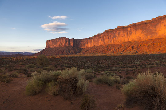 Rock formations overlooking desert, Monument Valley, Utah, United States