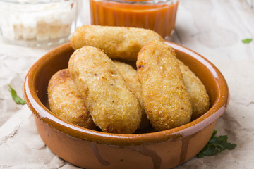 Croquette, croqueta