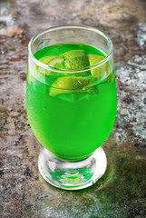 jelly drink with kiwi and oranges