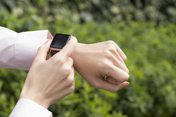 Woman has been confirmed the wearable device