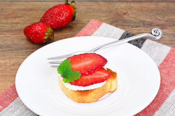 Bruschetta with Goat Cheese and Strawberry, Mint
