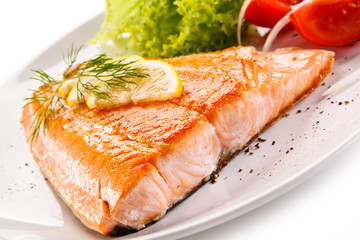 Grilled salmon steak and vegetables