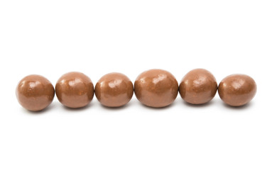 Dark brown dragee