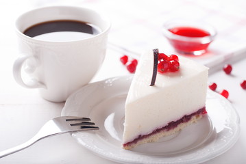 piece of cheesecake with coffee