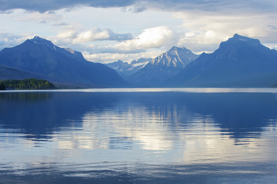 Kipengere Range, Lake McDonald, Glacier National Park, Montana, USA