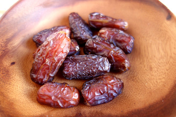 sun dried dates