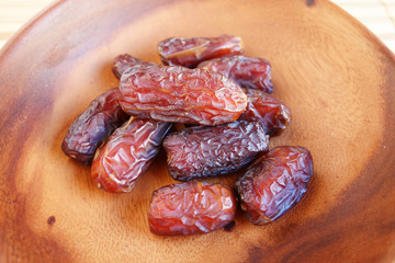 sun dried dates