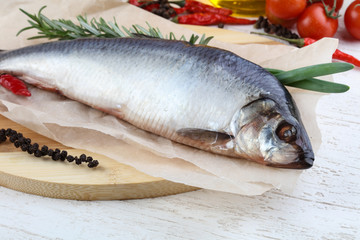 Herring with onion and rosemary