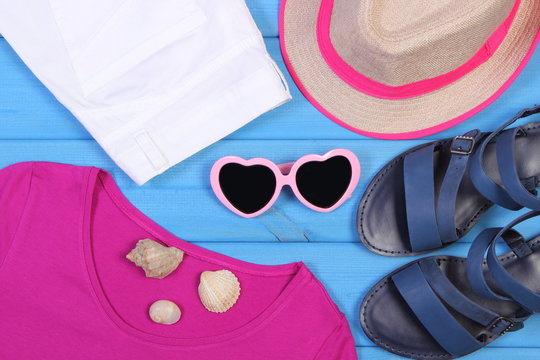 Clothing for woman and accessories for vacation and summer