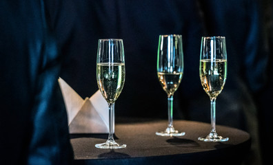 champagne glasses