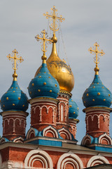 Fototapeta na wymiar Typical cupolas of Russian church, Moscow