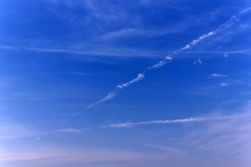 Fototapeta na wymiar coss cloud in the sky