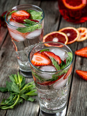 Strawberry mint cocktails