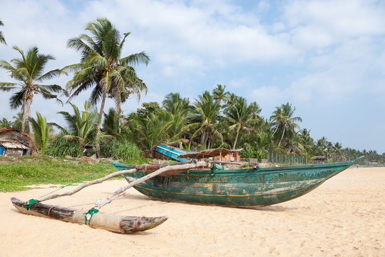 Outrigger-Boat (Urua) on Beach