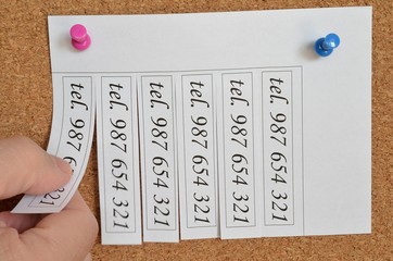 tablica z ogłoszeniami o sprzedaży/kupnie  © Pio Si