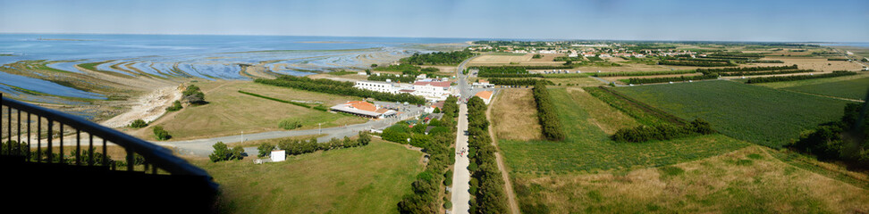 Fototapeta na wymiar view from the lighthouse of Chasiron