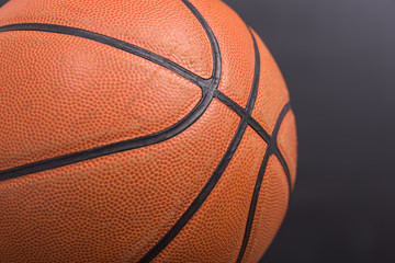 Obraz premium Closeup old basketball basket ball