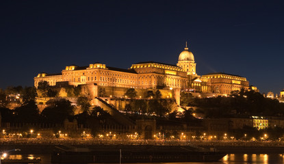 Fototapeta na wymiar Castle in Budapest