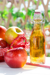 Apple cider vinegar