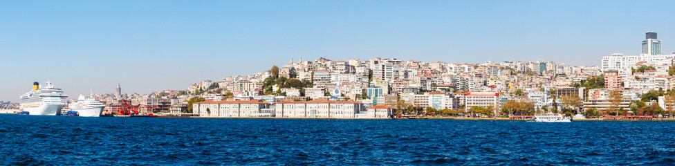 Fototapeta na wymiar panorama of old districts Istanbul
