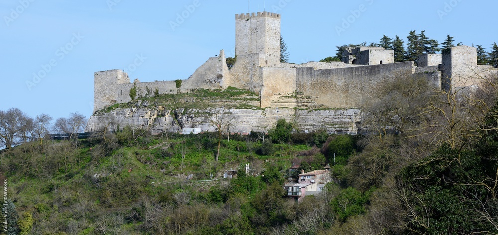 1000_F_106996843_31Vd6lvlbMtEeisJxEyfrP3cPDGSNe7G.jpg
