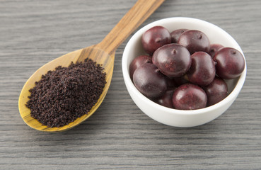 The amazon acai fruit.