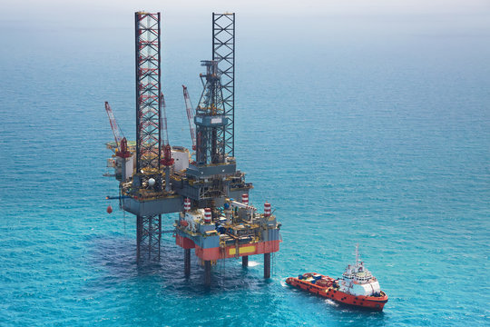 Offshore oil rig drilling platform in the gulf
