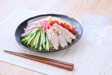 冷やし中華　陶器
