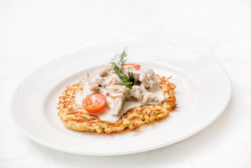 potato pancakes with mushrooms