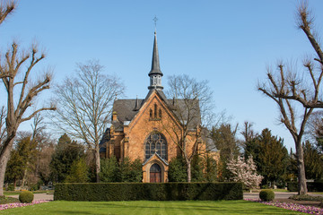 Fototapeta na wymiar Kapelle Am Nordfriedhof Derendorf Düsseldorf