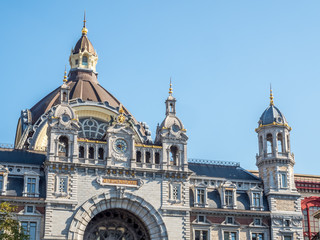 Front of Antwerp train station