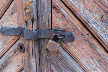 Rostiges Vorhängeschoß