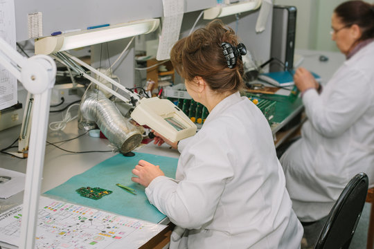 microchip production factory