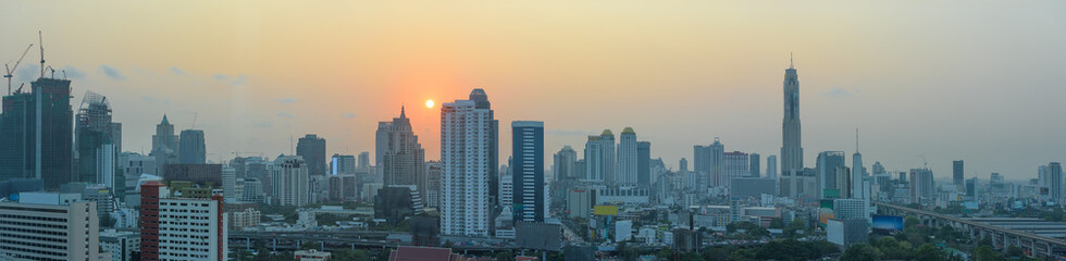 Bangkok at sunset © ChaoticDesignStudio