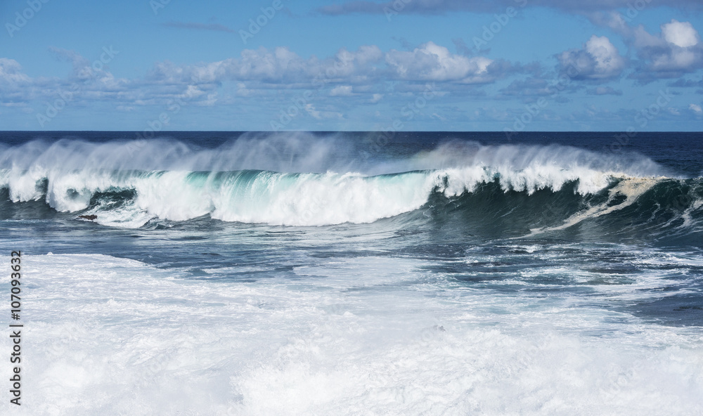 Wall mural big sea wave