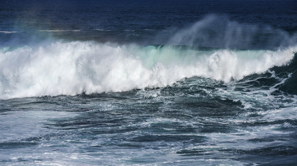 big sea wave