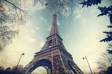 Foto auf Acrylglas  Künstlerisches Denkmal Vintage-Foto des Eiffelturms