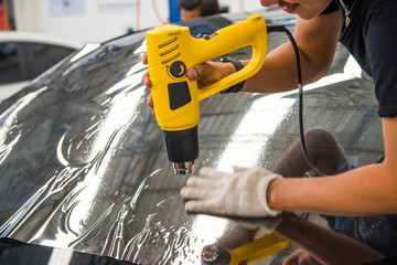 Technicians automotive films.