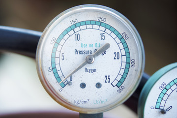 Pressure Gauge
