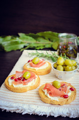 Delicious bruschetta with prosciutto