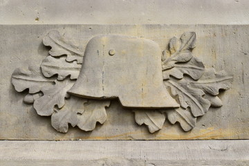 Stahlhelm mit Eichenlaub