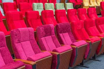 Obraz premium empty chairs in theatre or conference hall