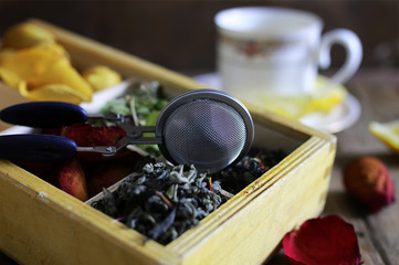 set tea wooden box rose