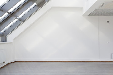 Obraz premium The interior with a large window in the ceiling