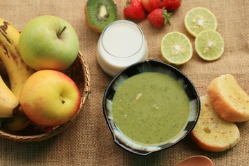 spinach soup with breakfast