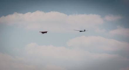 Fototapeta na wymiar sports plane towing a glider