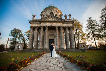 Obraz premium Amazing happy gentle stylish beautiful romantic caucasian couple