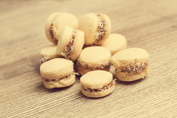Alfajores de maicena con dulce de leche