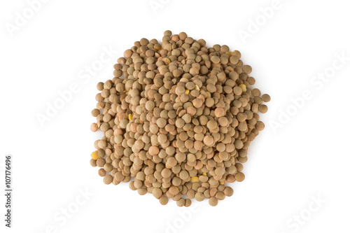 Lenticchie su sfondo bianco
